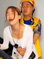 《富婆爱上穷小伙》影视剧全集